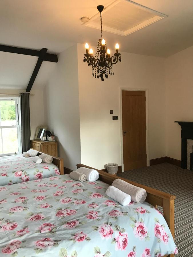 Rheolau Arms Bed and Breakfast Σουόνσι Εξωτερικό φωτογραφία