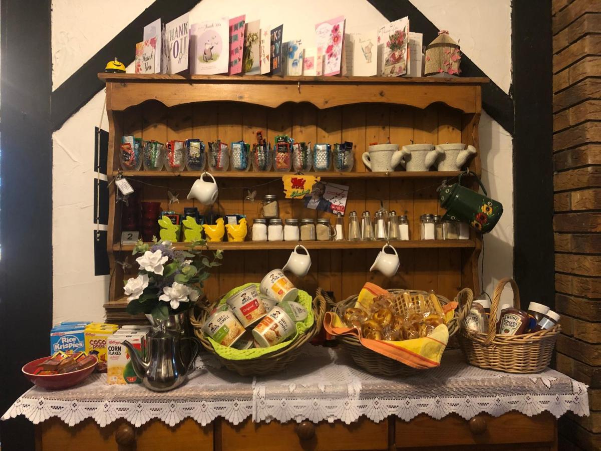 Rheolau Arms Bed and Breakfast Σουόνσι Εξωτερικό φωτογραφία