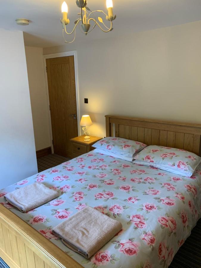 Rheolau Arms Bed and Breakfast Σουόνσι Εξωτερικό φωτογραφία